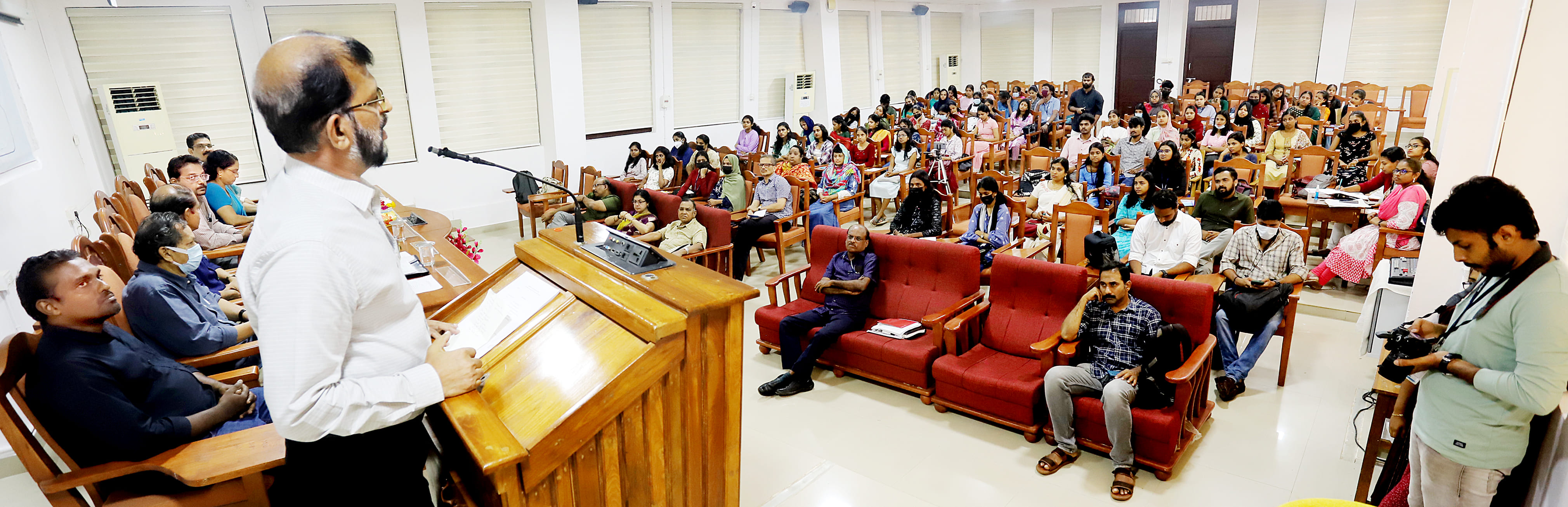 Photo 2 Seminar